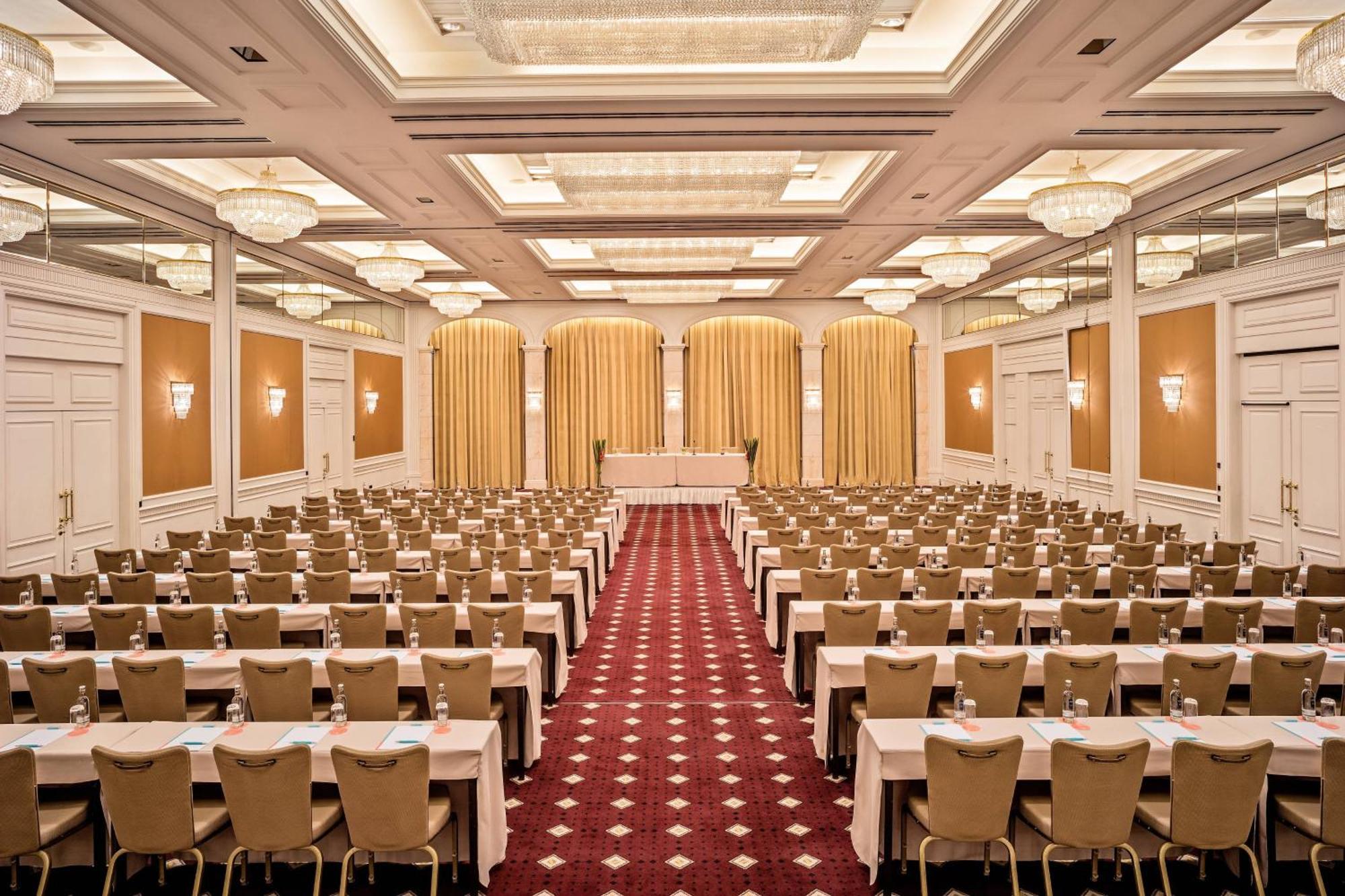 Le Méridien Stuttgart Exterior foto The Grand Ballroom