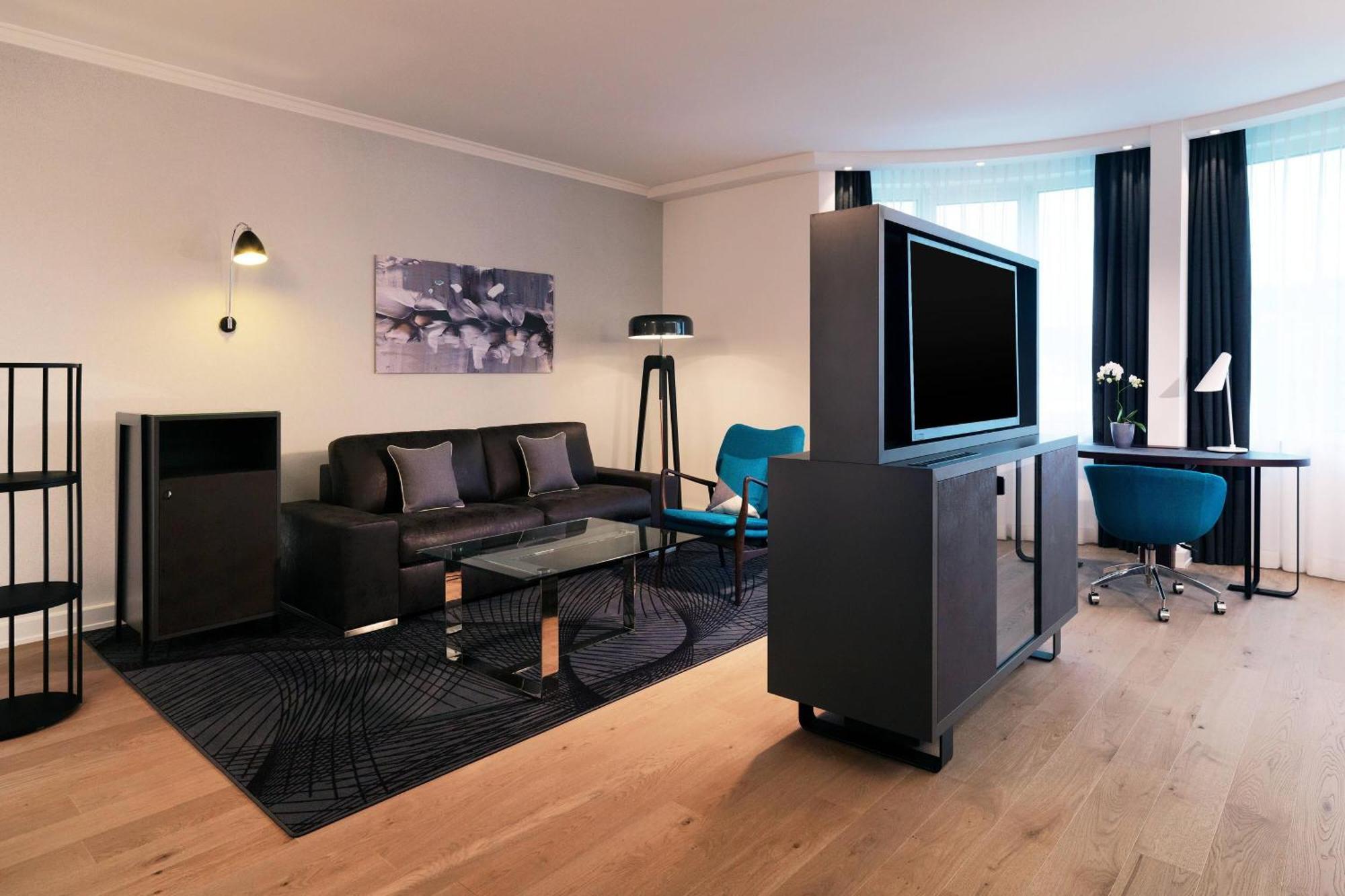 Le Méridien Stuttgart Exterior foto A typical room at the hotel